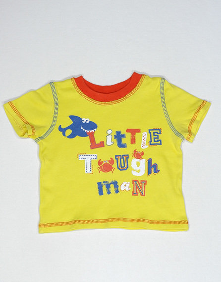 George cápa mintás, feliratos poló