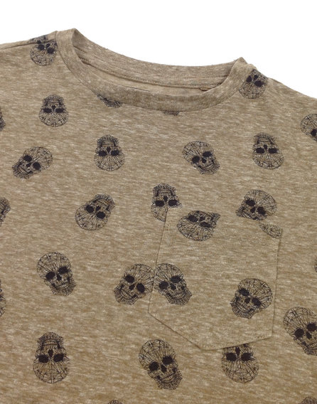 Next koponya mintás kisfiú póló