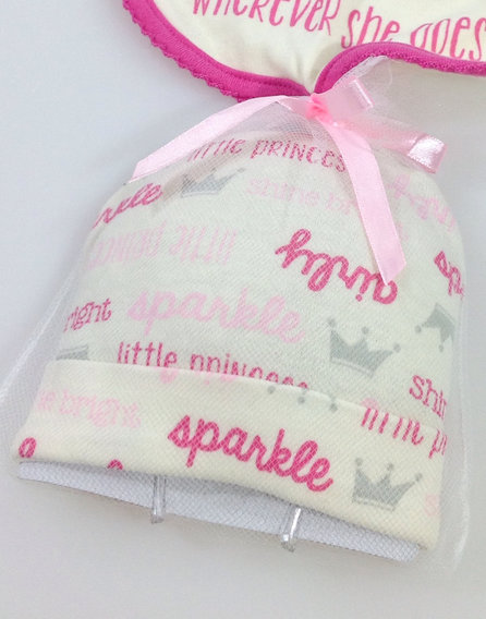 Baby Gear feliratos baba sapka szakállkával