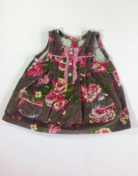 Bársony virág mintás baba kisruha