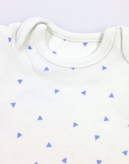 Marks&Spencer háromszög mintás baba body
