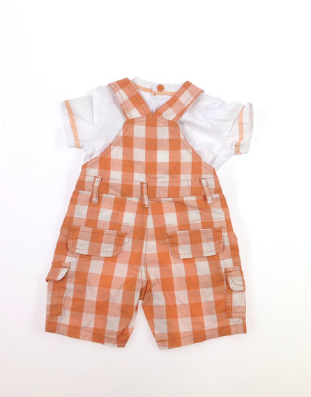 St. Bernard baba pamut kantárosnadrág fehér pólóval