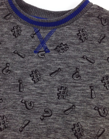 Írásjel mintás kisfiú pulóver