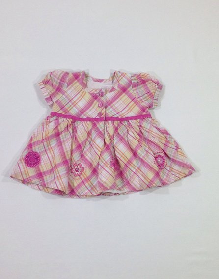 Matalan kockás baba kisruha