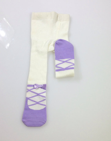 George mintás törtfehér baba harisnya