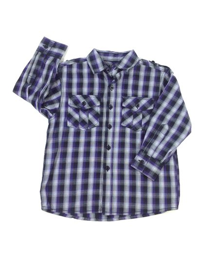 Matalan lila kisfiú ing