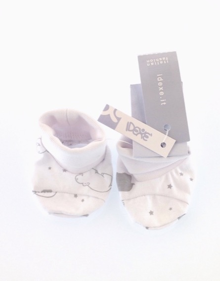 IDEXE csillagmintás fehér babazokni