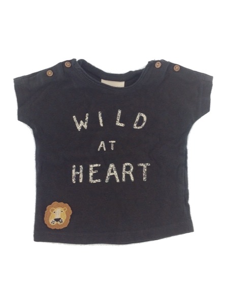 Next oroszlánmintás fekete baba póló