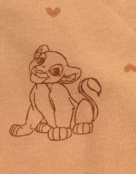 George Oroszlánkirály mintás előke