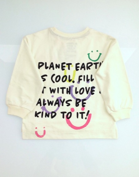 George feliratos törtfehér pulóver