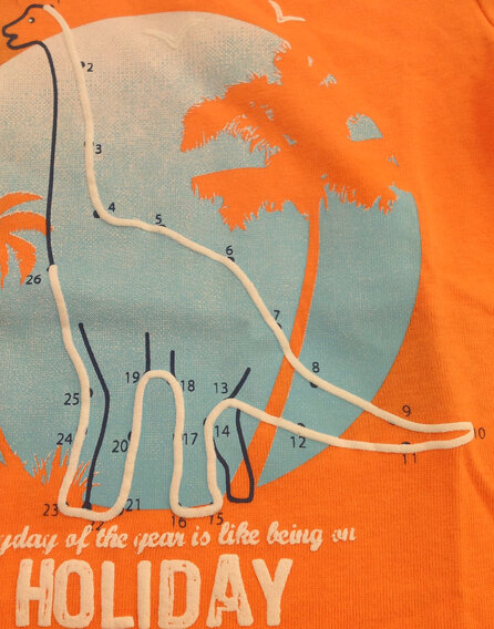 Z Generation dinómintás narancssárga póló