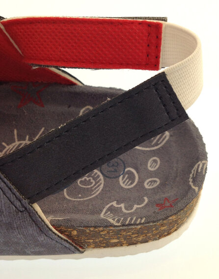 Z Generation mintás sötétkék szandál