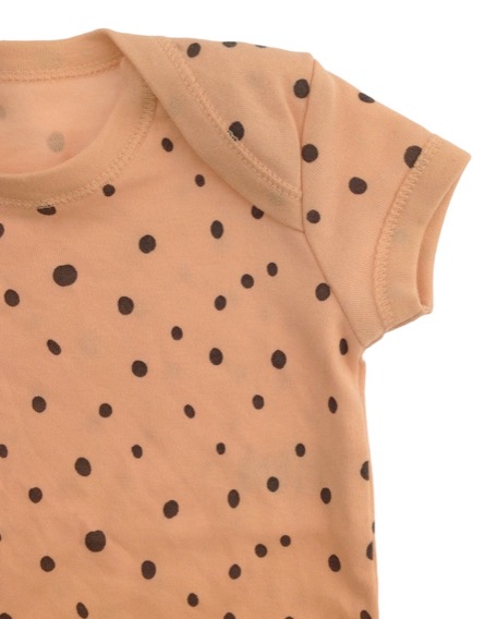 Matalan pöttyös rózsaszín body