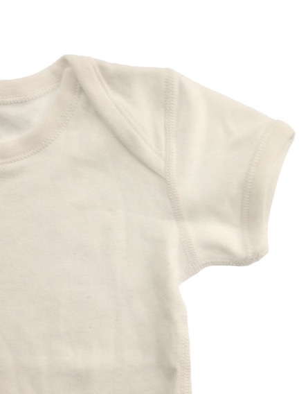 Matalan fehér rövidujjú body
